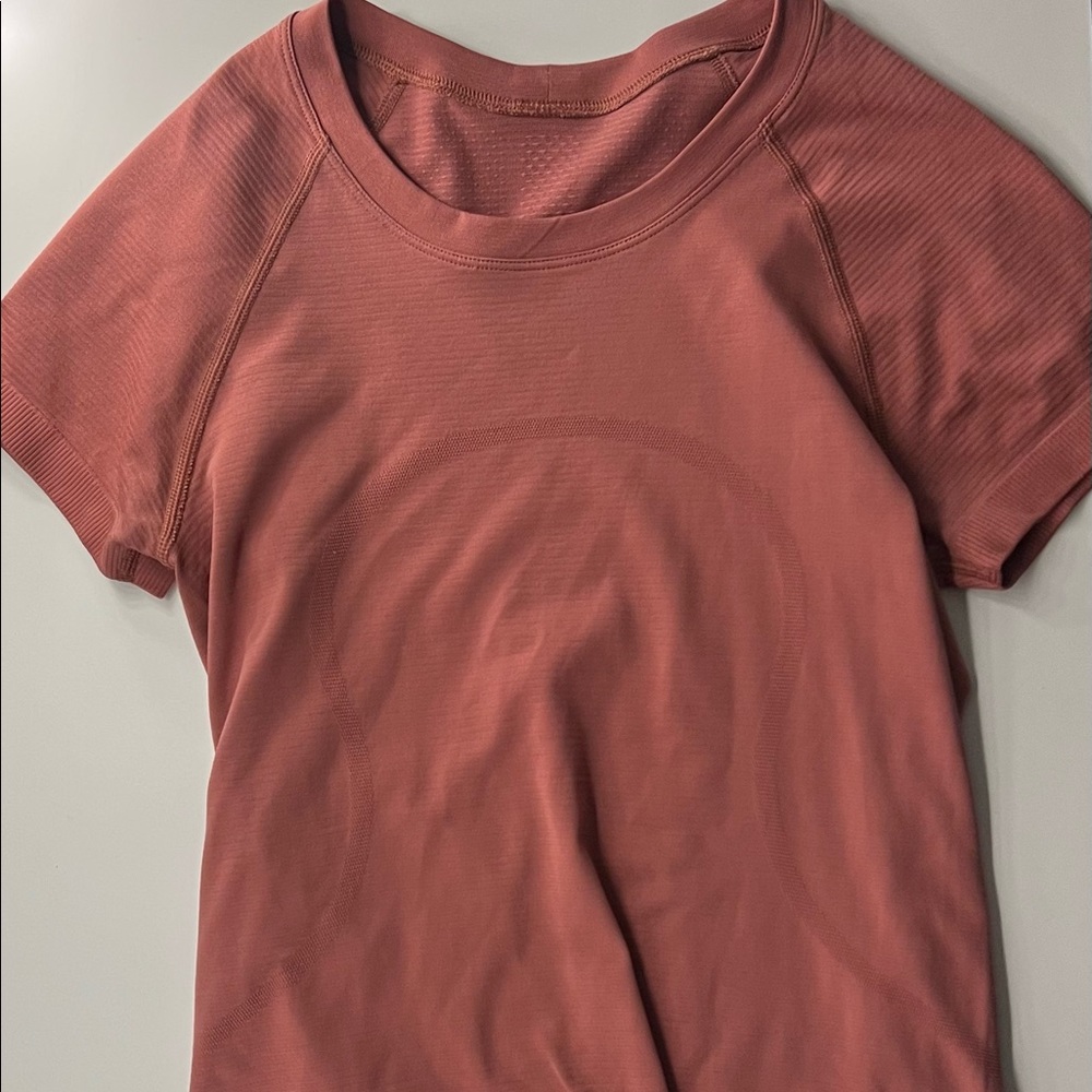 Lululemon Swiftly Tech Short Sleeve- Race Length